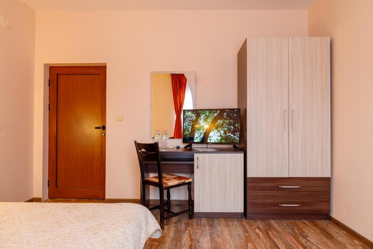 Villa Gamma Pavel Banja Exteriör bild